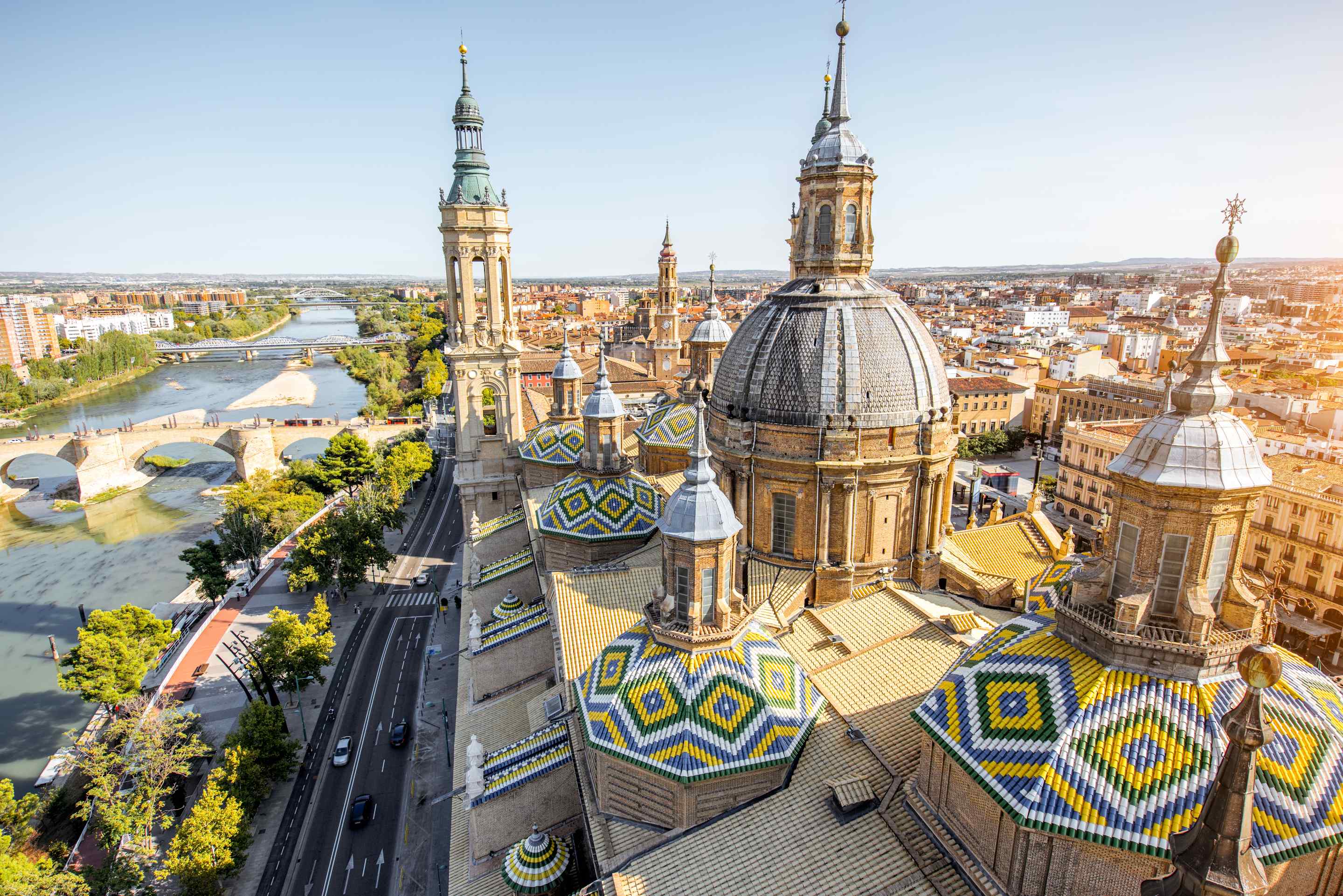 basilica del pilar en zaragoza
