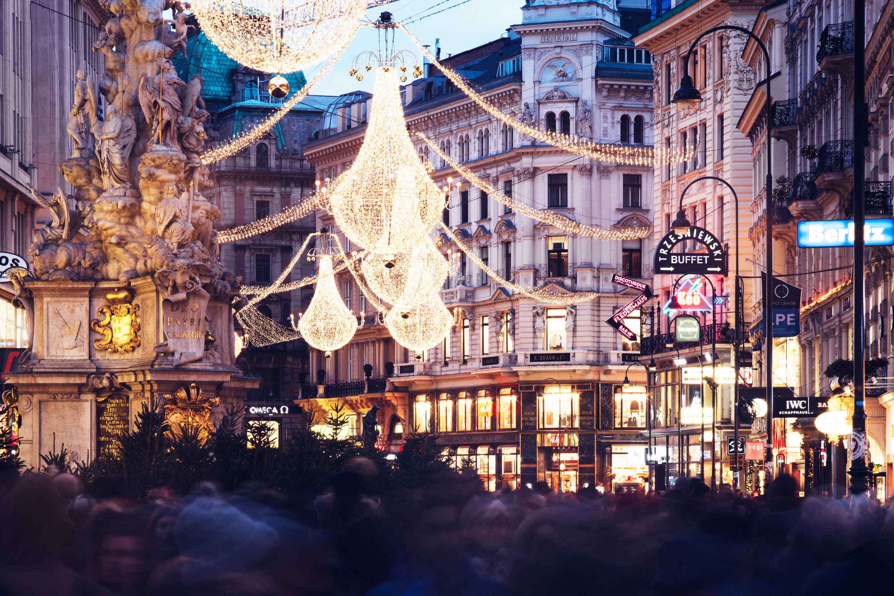 Amazon.com: Christmas In Vienna : Maclain Nelson, Sarah Drew