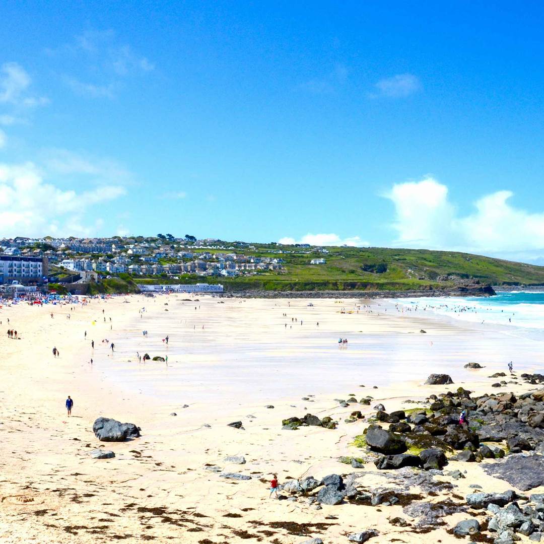 brochure venstre Katedral Top 10 Beaches in the UK you can reach by Train 2023 | Trainline