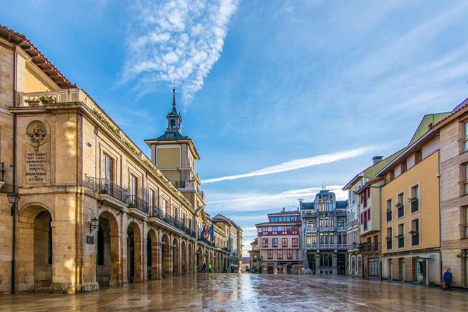 The Constitution Square is the Main square of Oviedo