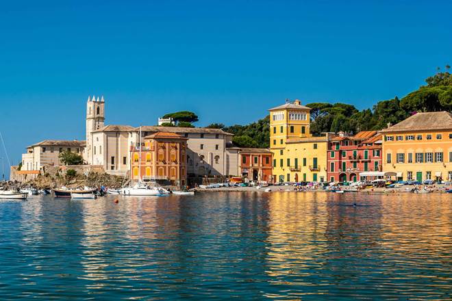 The beach of the 'Baia del Silenzio' in Sestri Levante during the summer