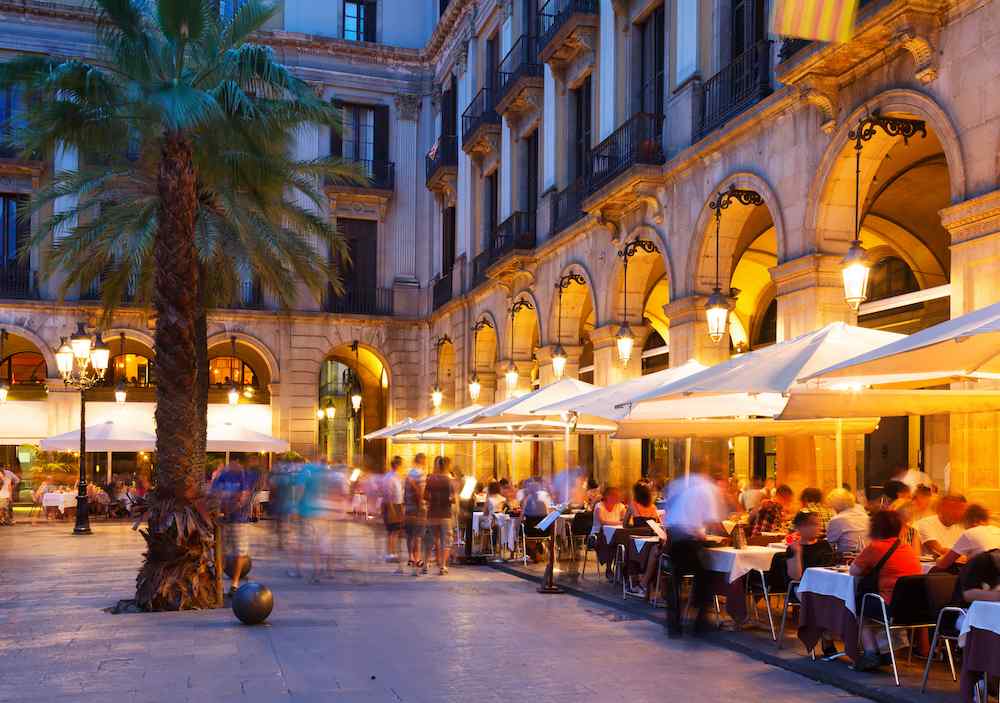 A restaurant at night in the Gothic Quarter of Barcelona