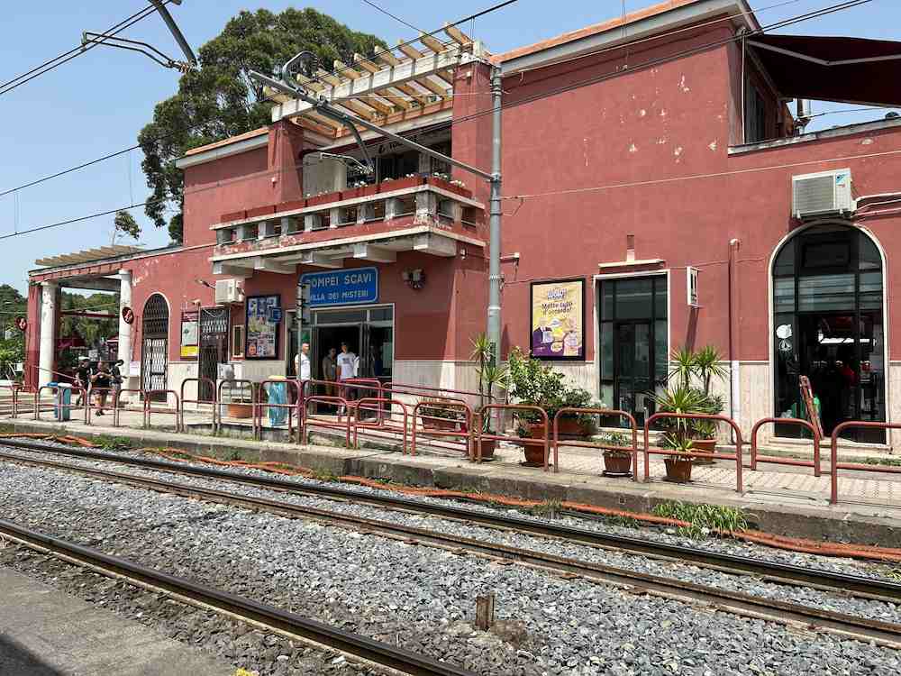 Pompei Scavi train station