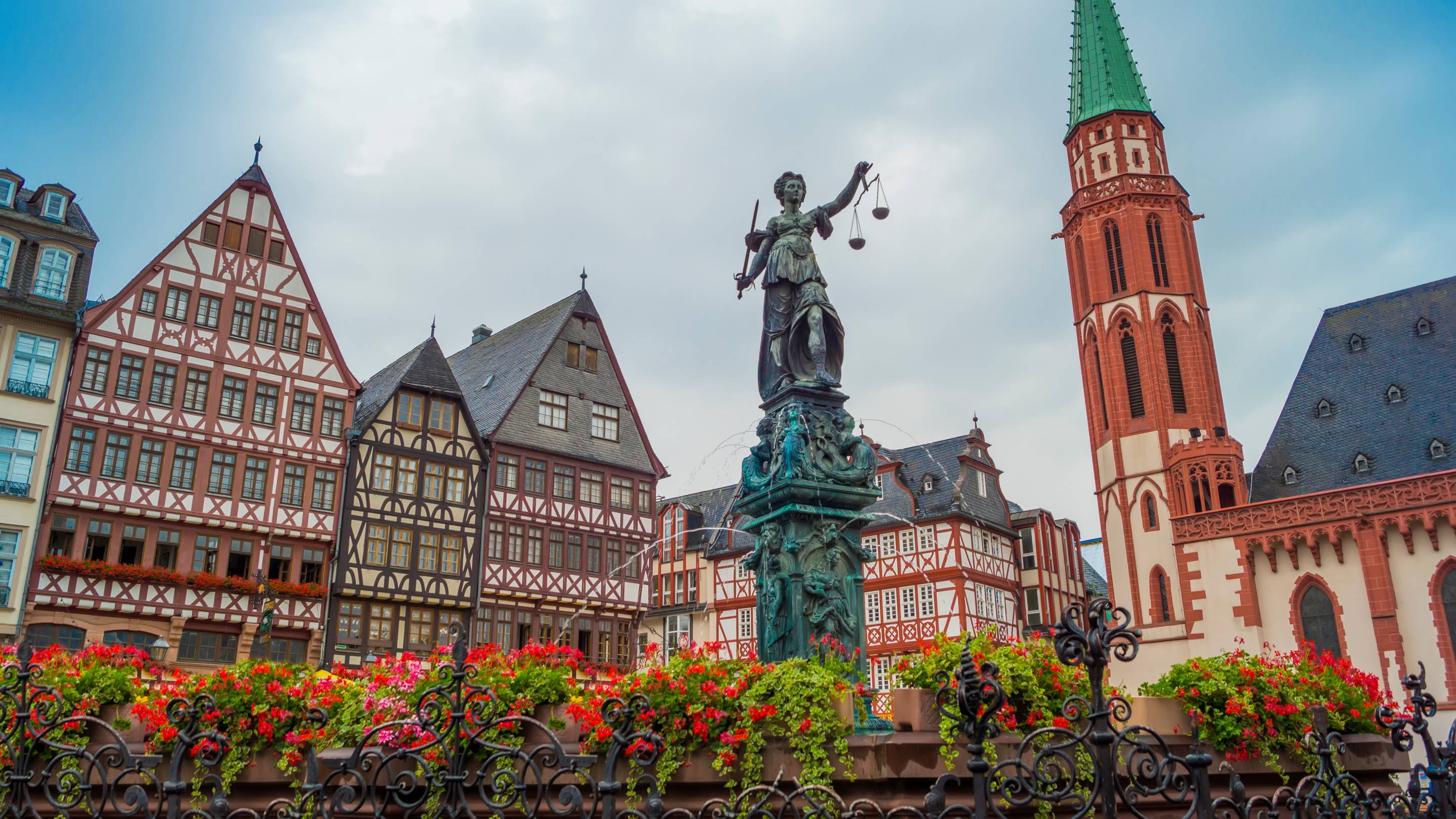 Best things to do in Frankfurt, Germany: Cool neighborhoods \u0026 nearby  castles | Trainline, image size:2880x1620