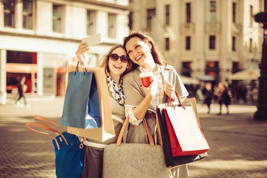Fashion Capitals: High-End Shopping and Style in Europes Trendsetting Cities