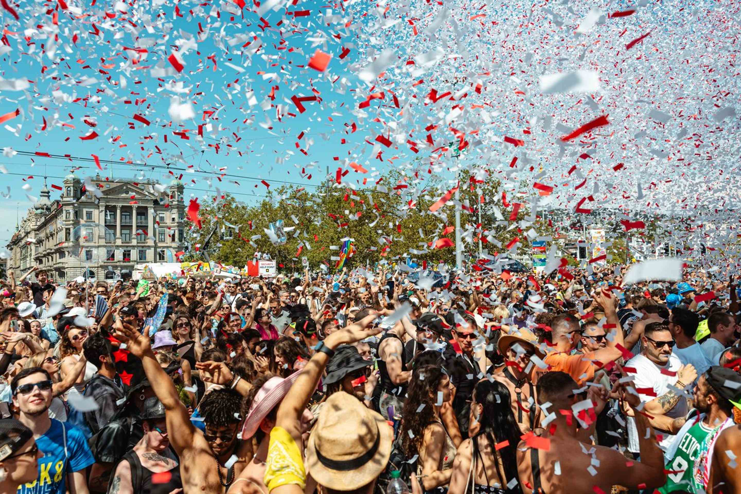 Your guide to Street Parade Zurich Trainline