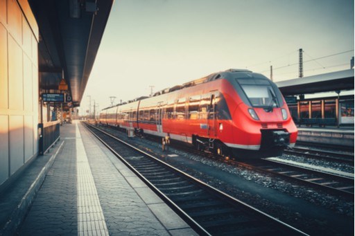 Bahn Gunstig Bahn Fahren In Deutschland Und Europa Trainline