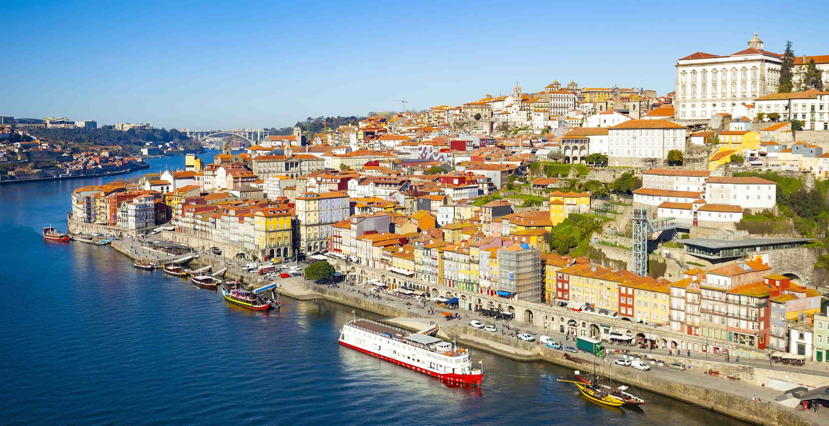 ¿Cuánto hay de Porto a Barcelona